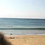 別荘 Petite Maison Chaleureuse Avec Piscine