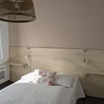 別荘 Petite Maison Chaleureuse Avec Piscine *
