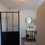 Petite Maison Chaleureuse Avec Piscine 別荘 *
