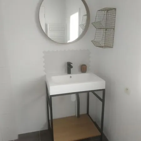 Petite Maison Chaleureuse Avec Piscine 道拉斯奥莱龙