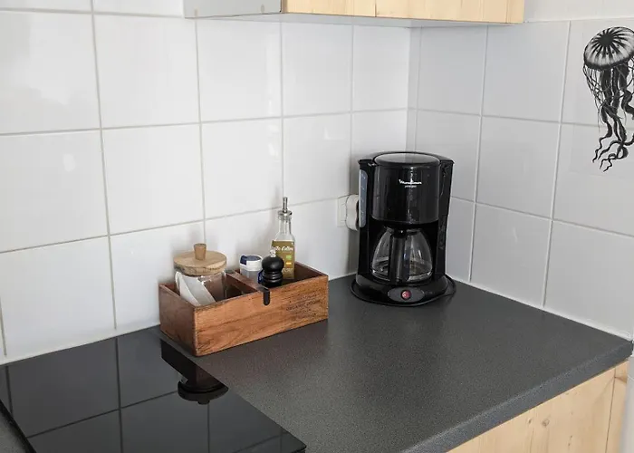 Petite Maison Chaleureuse Avec Piscine *