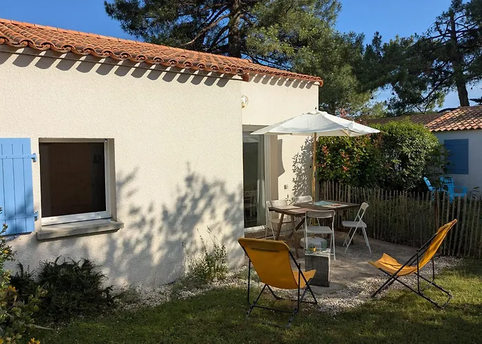 Petite Maison Chaleureuse Avec Piscine بيت للعطل