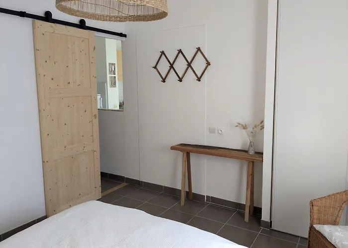 Petite Maison Chaleureuse Avec Piscine بيت للعطل